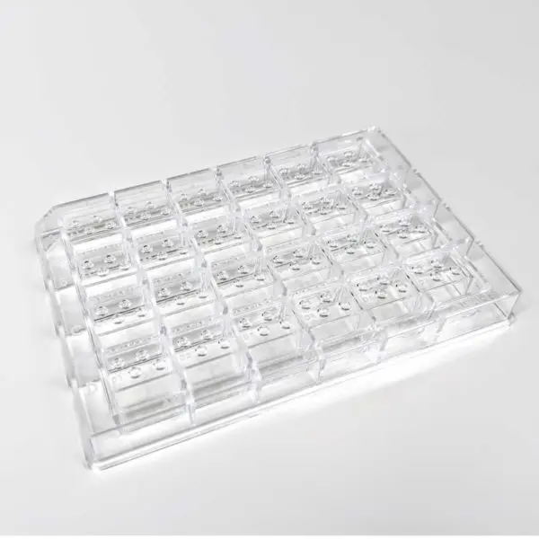 [0414-MAR-102-0004-00] Intelli-Plate 24-4 24-wells sitting drop plate for crystallization screening and optimization - 120 plates